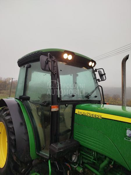 John Deere 5515