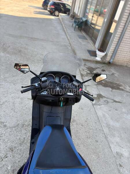 Yamaha majesty 400