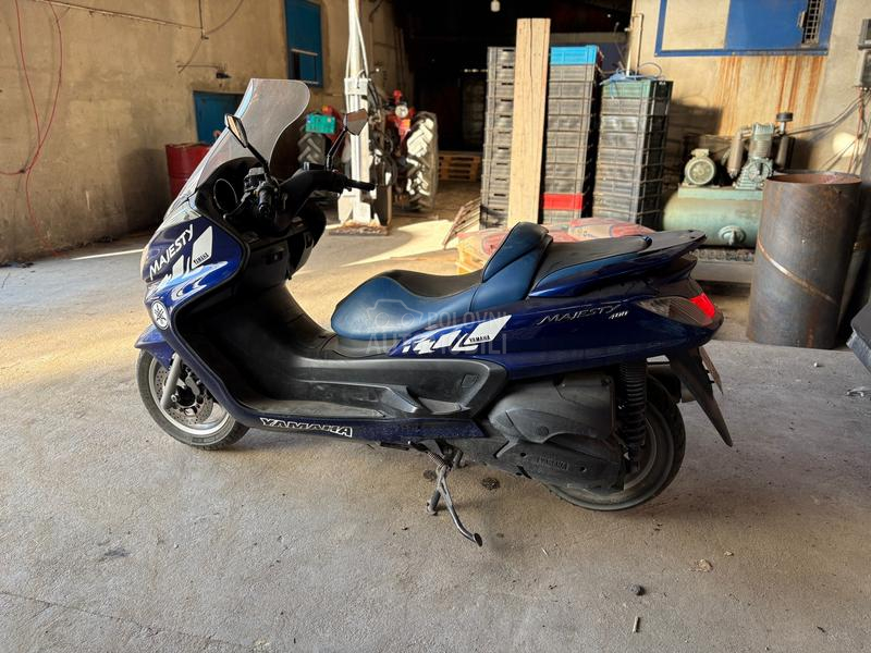 Yamaha majesty 400