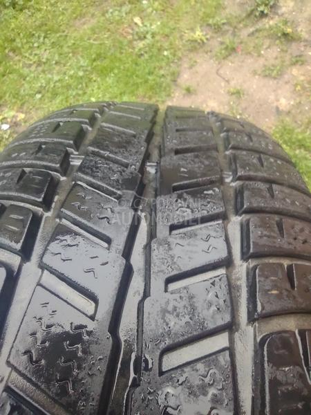 Avon 185/60 R15 Zimska