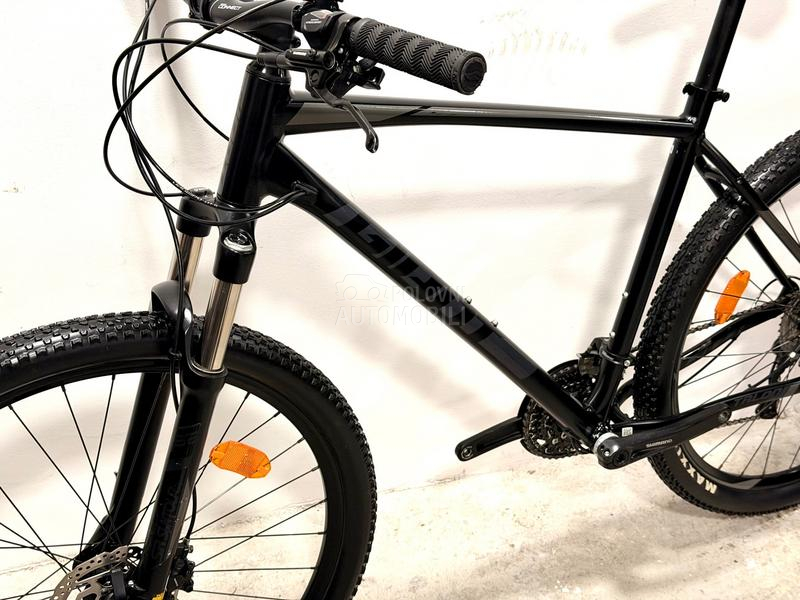 Giant Talon 29