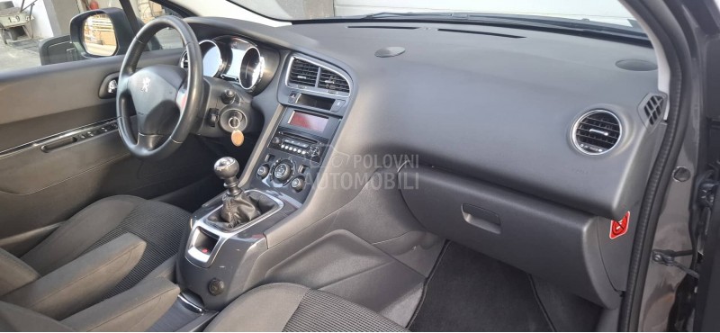 Peugeot 5008 1.6.HDi restajling