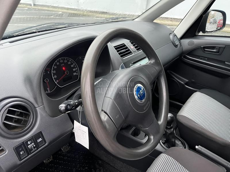 Fiat Sedici 1.6 4x4 OČUVAN 2006