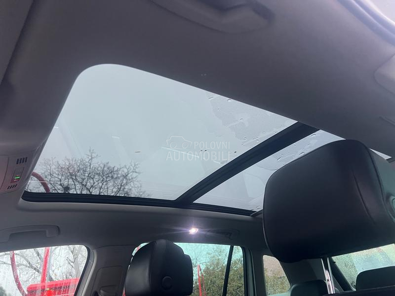 Volkswagen Tiguan 2.0 R-LINE VIRT PANO