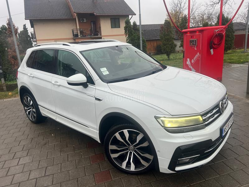 Volkswagen Tiguan 2.0 R-LINE VIRT PANO