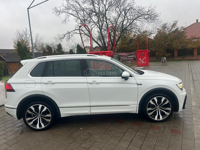Volkswagen Tiguan 2.0 R-LINE VIRT PANO