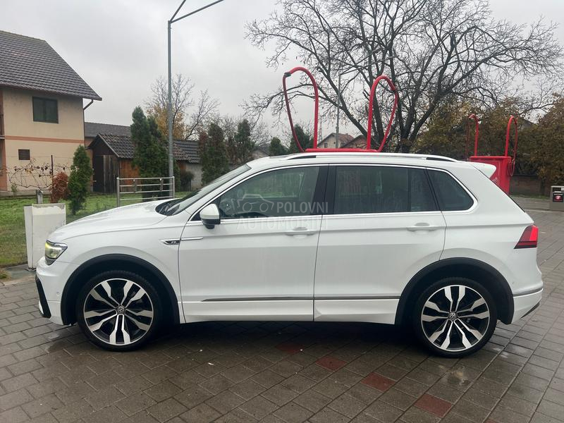 Volkswagen Tiguan 2.0 R-LINE VIRT PANO