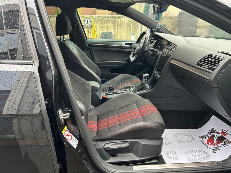 Volkswagen Golf 7 GTI