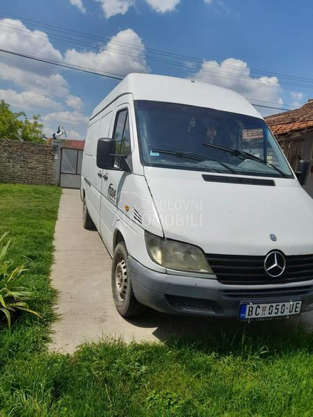 Mercedes Benz Sprinter 