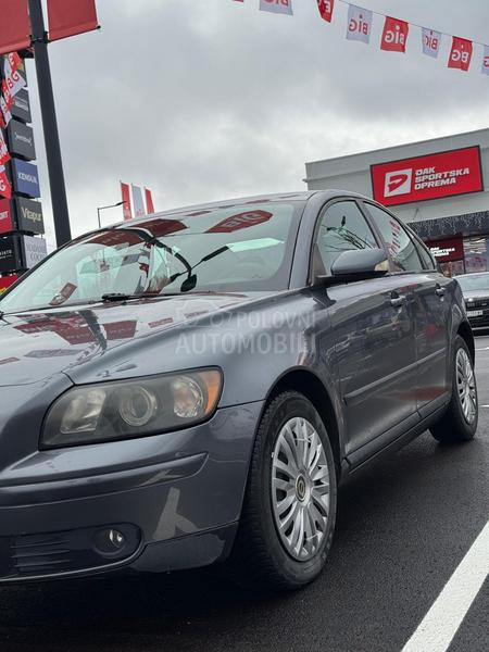 Volvo S40 