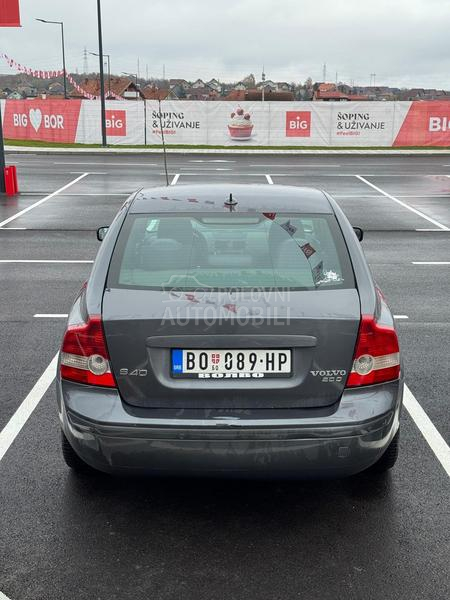 Volvo S40 