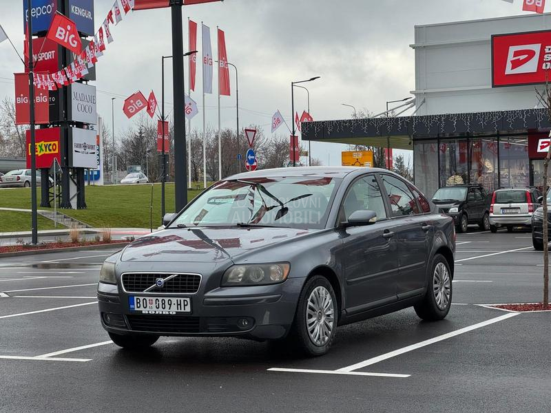 Volvo S40 