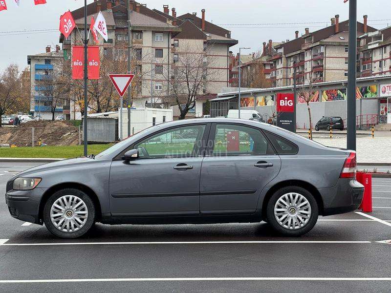 Volvo S40 