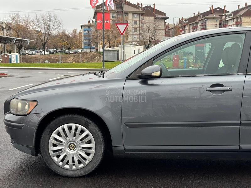 Volvo S40 