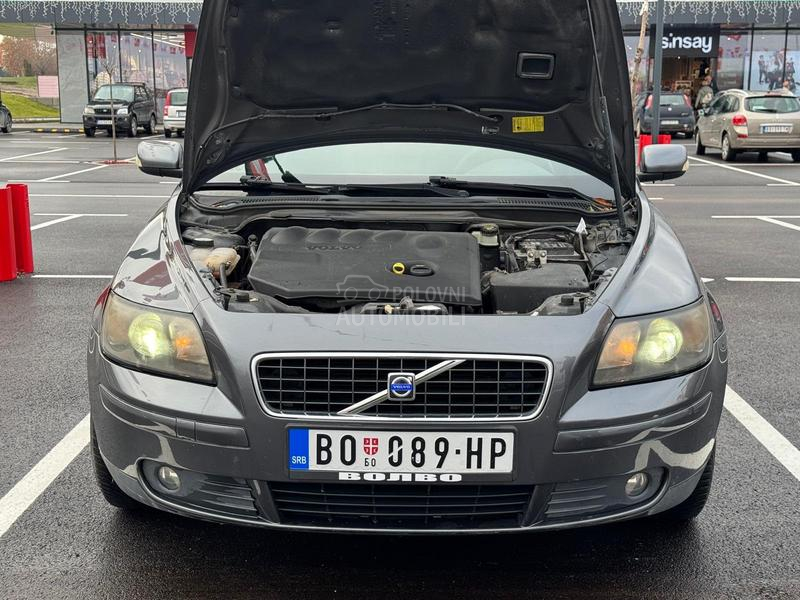 Volvo S40 