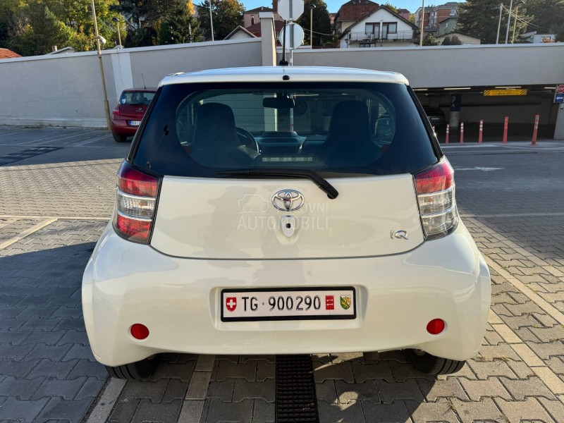 Toyota iQ 1.33i Matik JBL