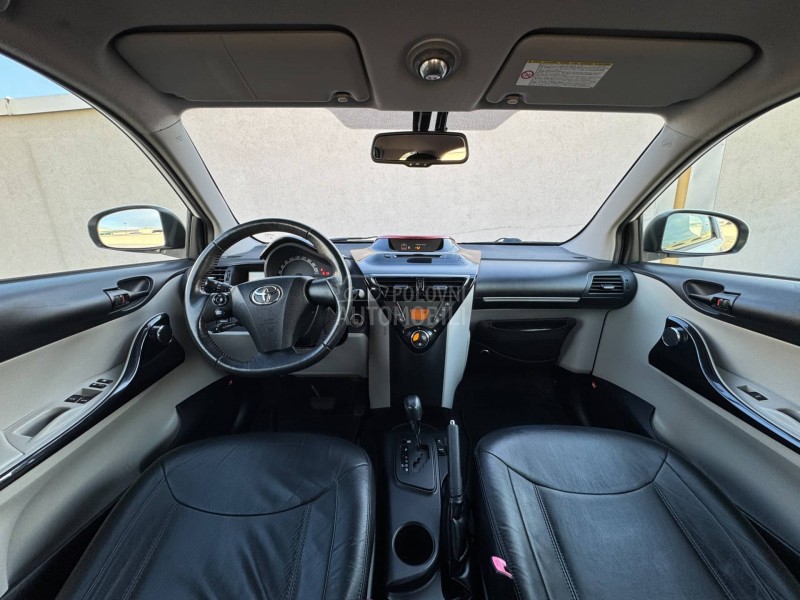 Toyota iQ 1.33i Matik JBL