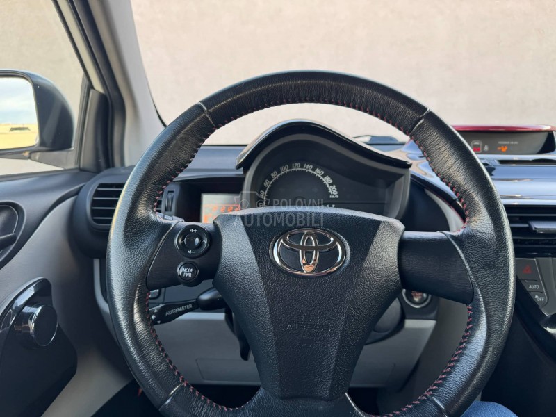 Toyota iQ 1.33i Matik JBL