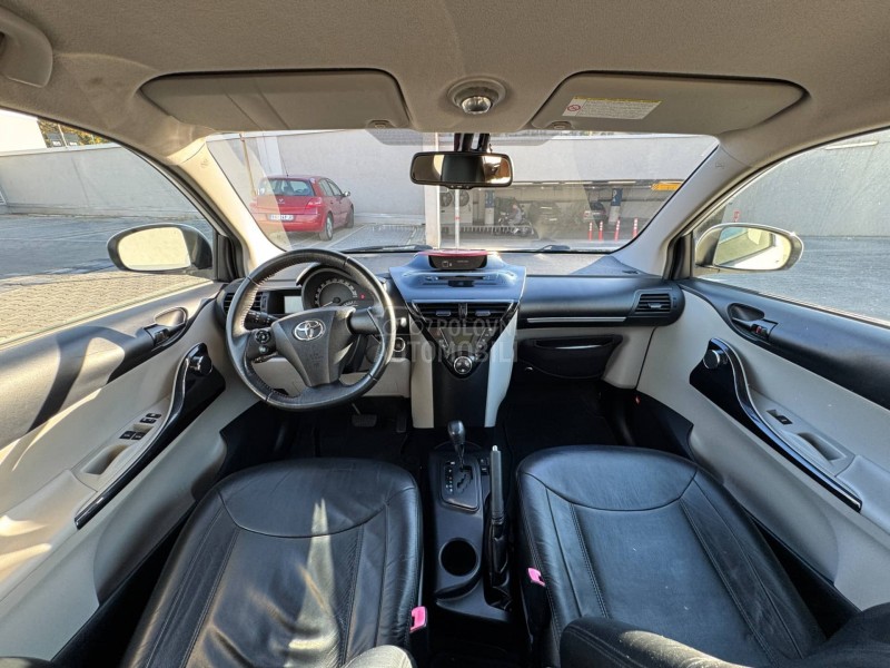 Toyota iQ 1.33i Matik JBL