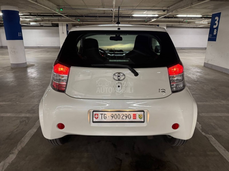 Toyota iQ 1.33i Matik JBL