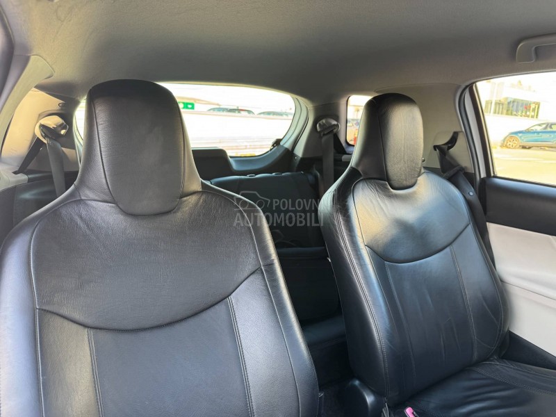 Toyota iQ 1.33i Matik JBL