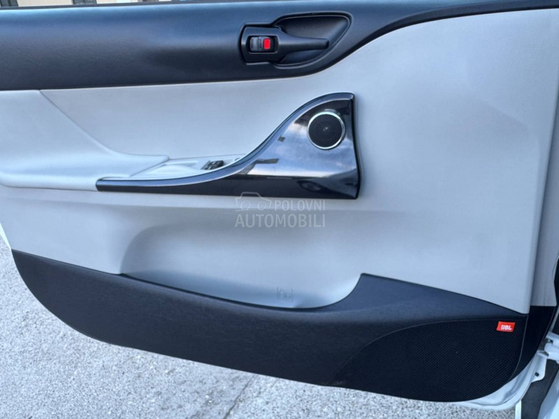 Toyota iQ 1.33i Matik JBL
