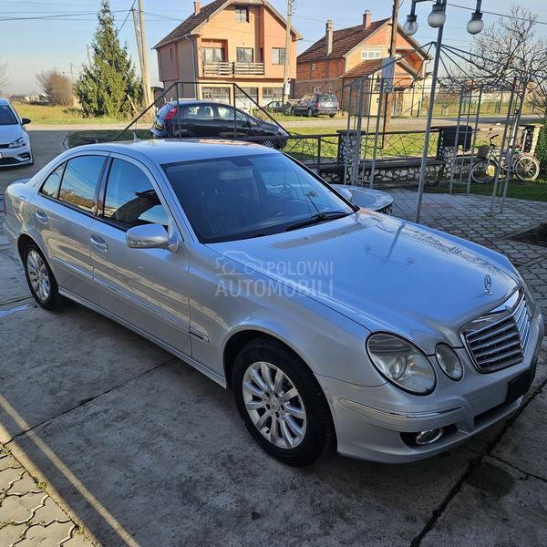 Mercedes Benz E 220 ELEGANCE