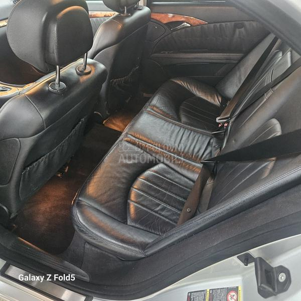 Mercedes Benz E 220 ELEGANCE