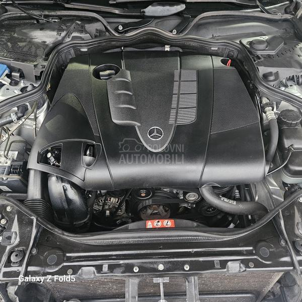 Mercedes Benz E 220 ELEGANCE