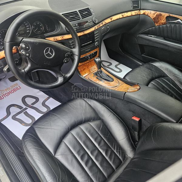 Mercedes Benz E 220 ELEGANCE