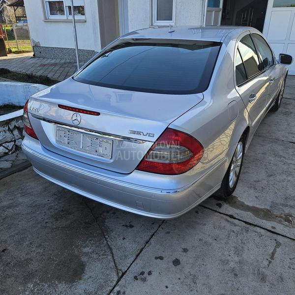 Mercedes Benz E 220 ELEGANCE
