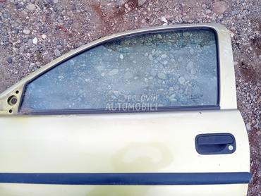 Prednje levo staklo za Opel Corsa B
