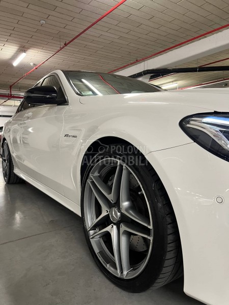 Mercedes Benz C 63 AMG 