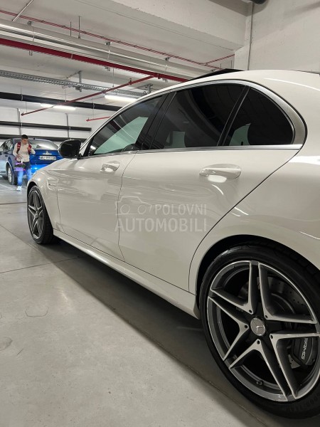 Mercedes Benz C 63 AMG 