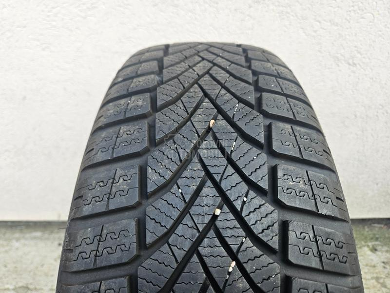 Falken 215/65 R16 Zimska