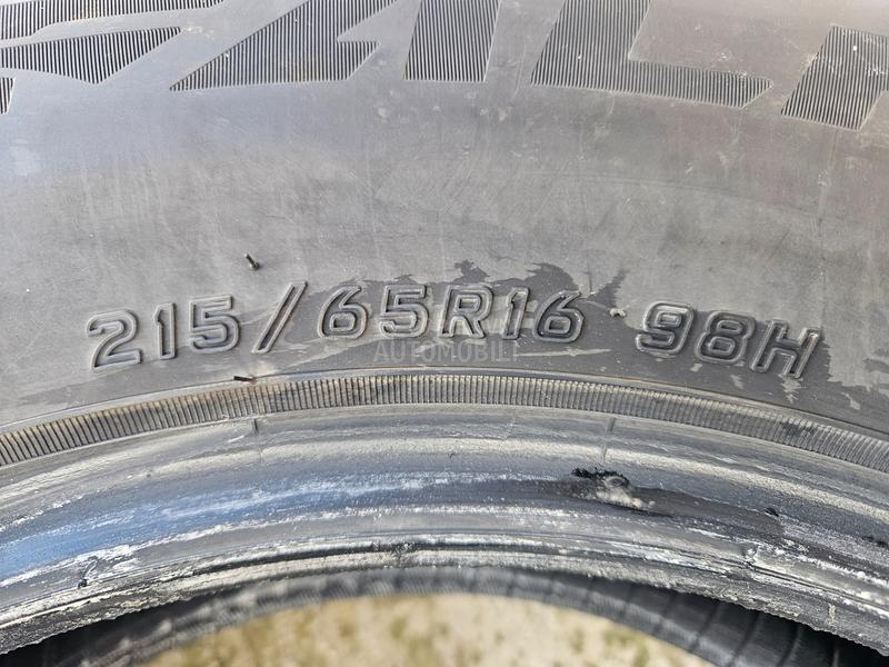 Falken 215/65 R16 Zimska