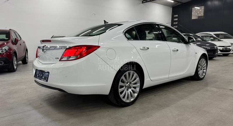 Opel Insignia 2.0 CDTI COSMO CH