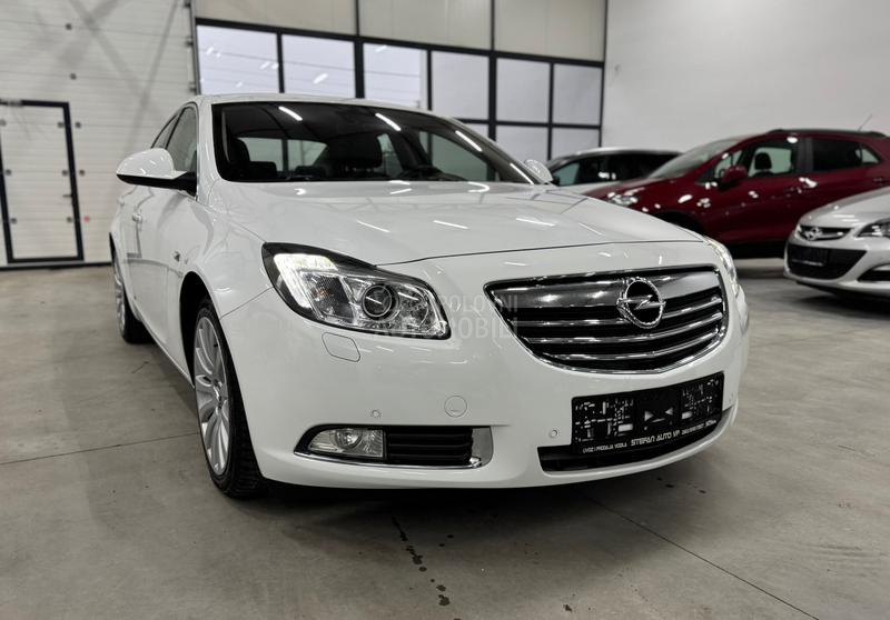 Opel Insignia 2.0 CDTI COSMO CH