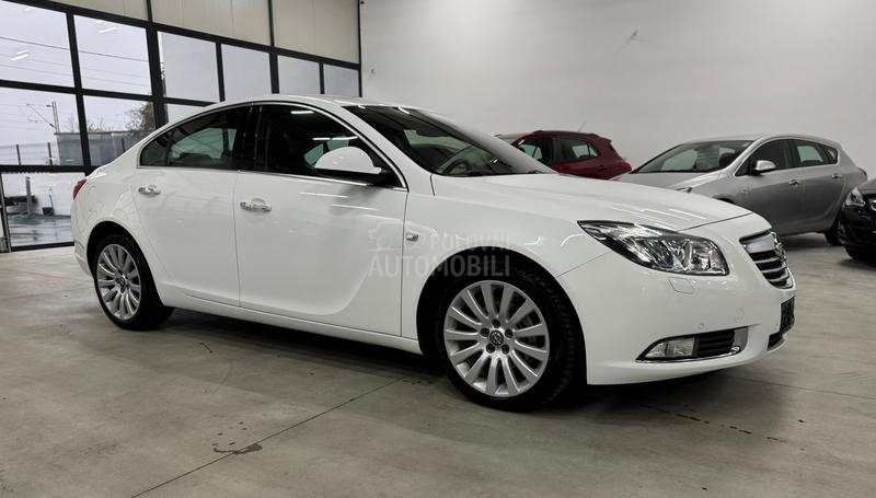 Opel Insignia 2.0 CDTI COSMO CH