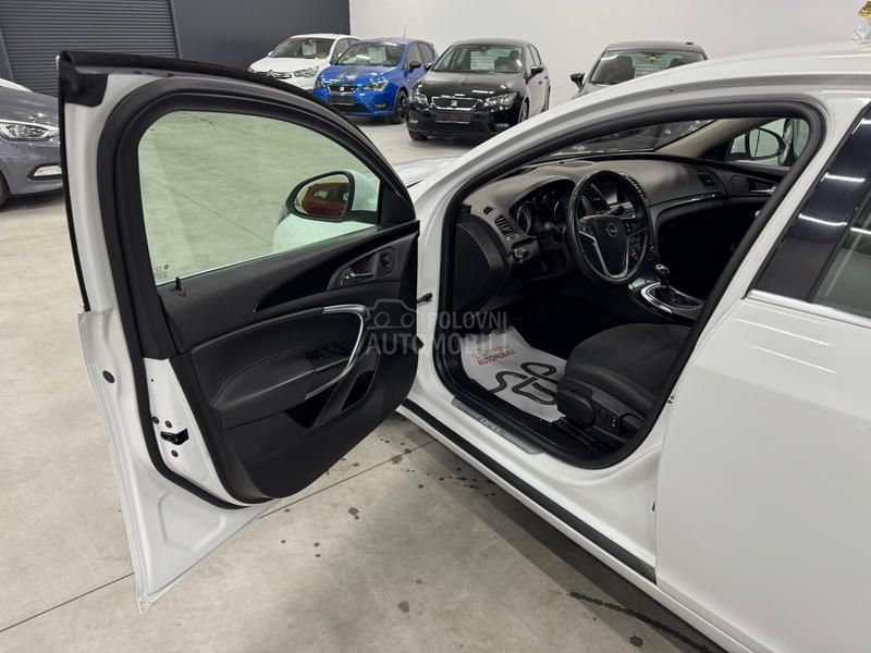 Opel Insignia 2.0 CDTI COSMO CH