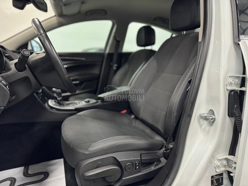 Opel Insignia 2.0 CDTI COSMO CH