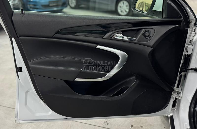 Opel Insignia 2.0 CDTI COSMO CH