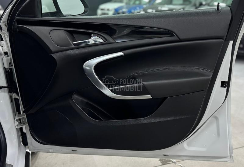 Opel Insignia 2.0 CDTI COSMO CH