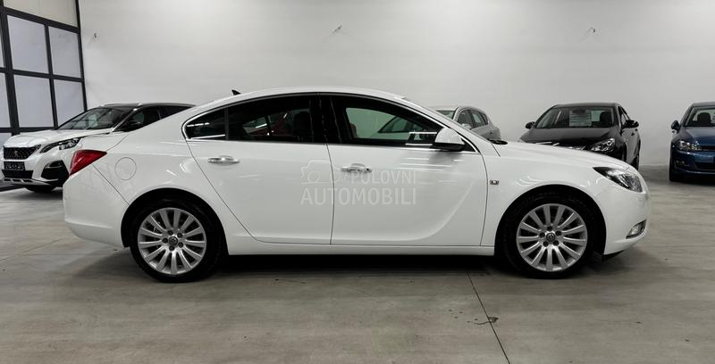 Opel Insignia 2.0 CDTI COSMO CH
