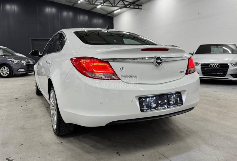 Opel Insignia 2.0 CDTI COSMO CH