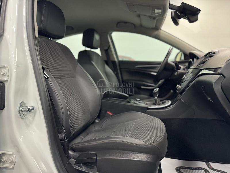 Opel Insignia 2.0 CDTI COSMO CH