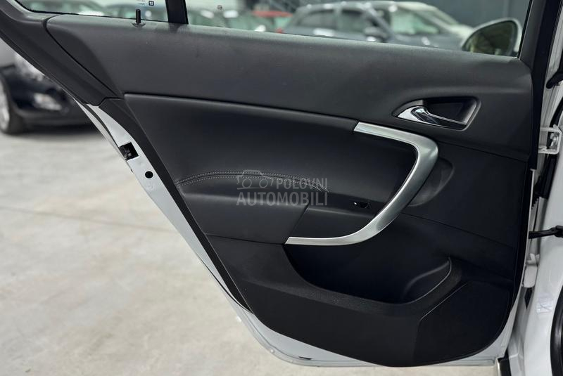 Opel Insignia 2.0 CDTI COSMO CH