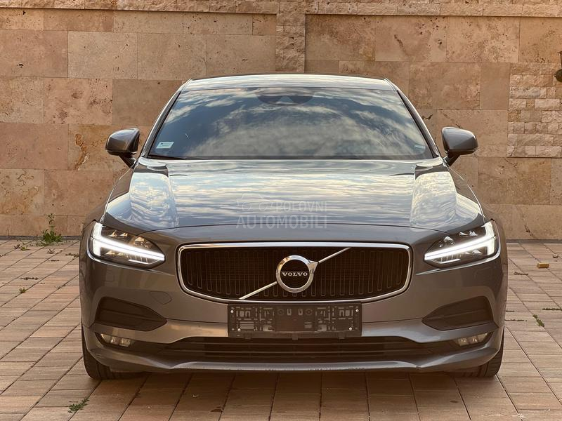 Volvo S90 D4