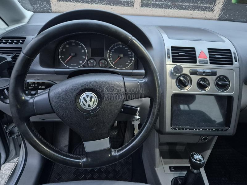 Volkswagen Touran 1.4 TSI