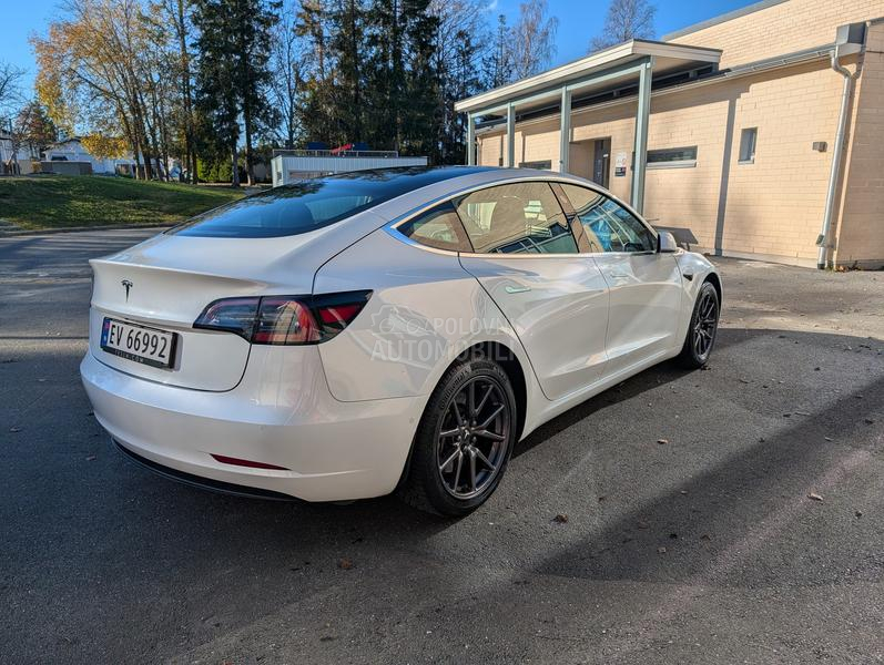 Tesla Model 3 long range plus 600